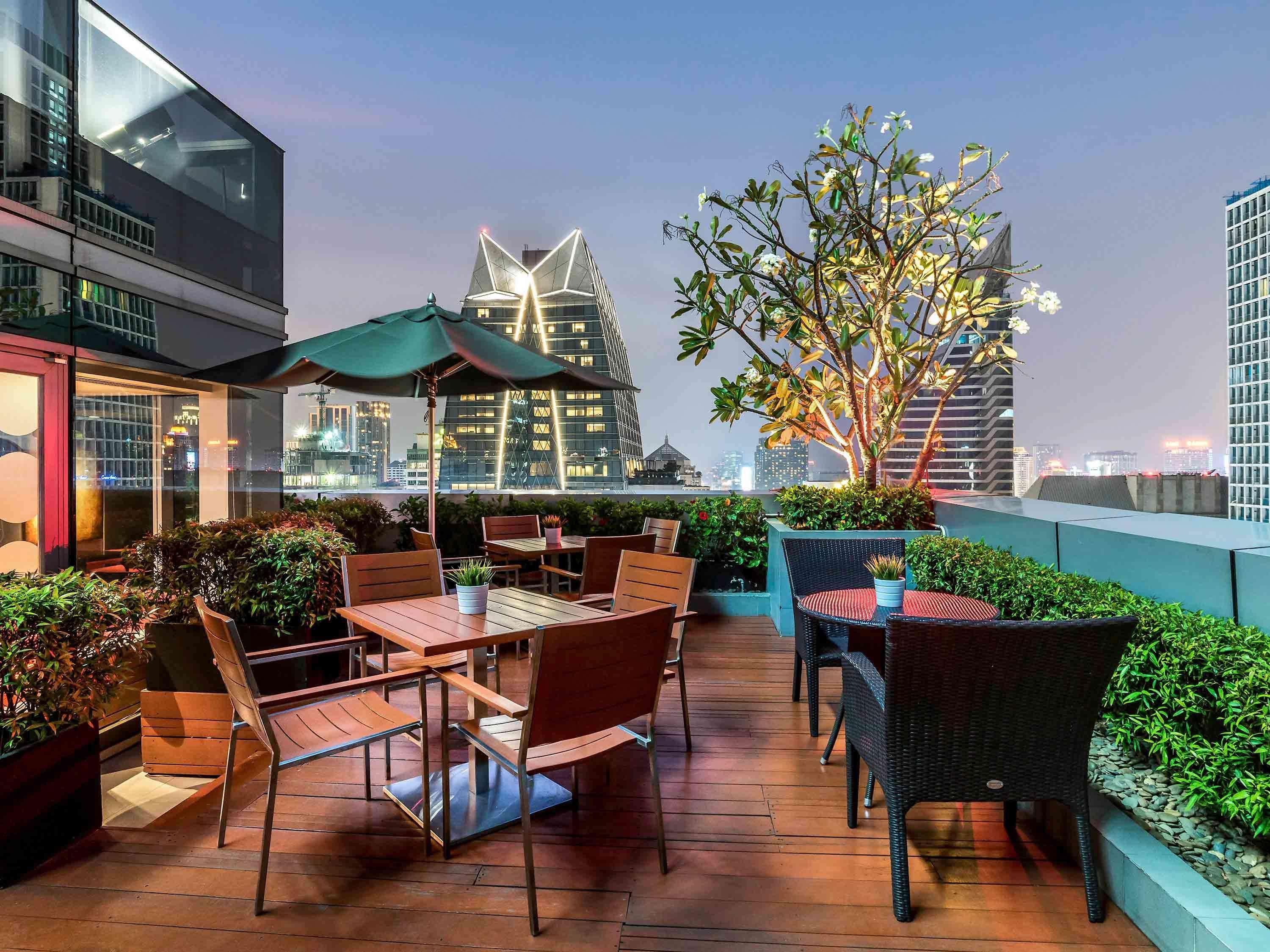 Four Points By Sheraton Bangkok Ploenchit - Formerly Novotel Bangkok Ploenchit المظهر الخارجي الصورة