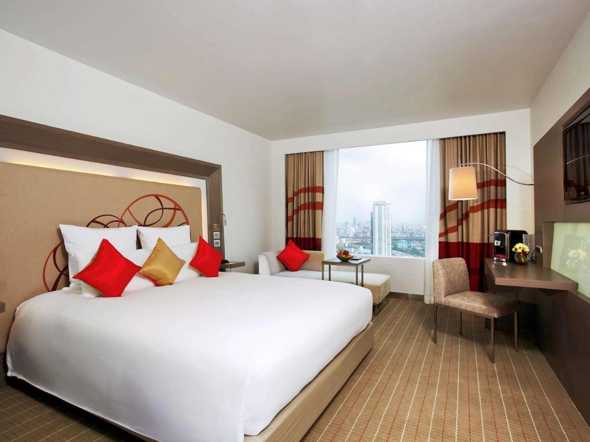 Four Points By Sheraton Bangkok Ploenchit - Formerly Novotel Bangkok Ploenchit المظهر الخارجي الصورة