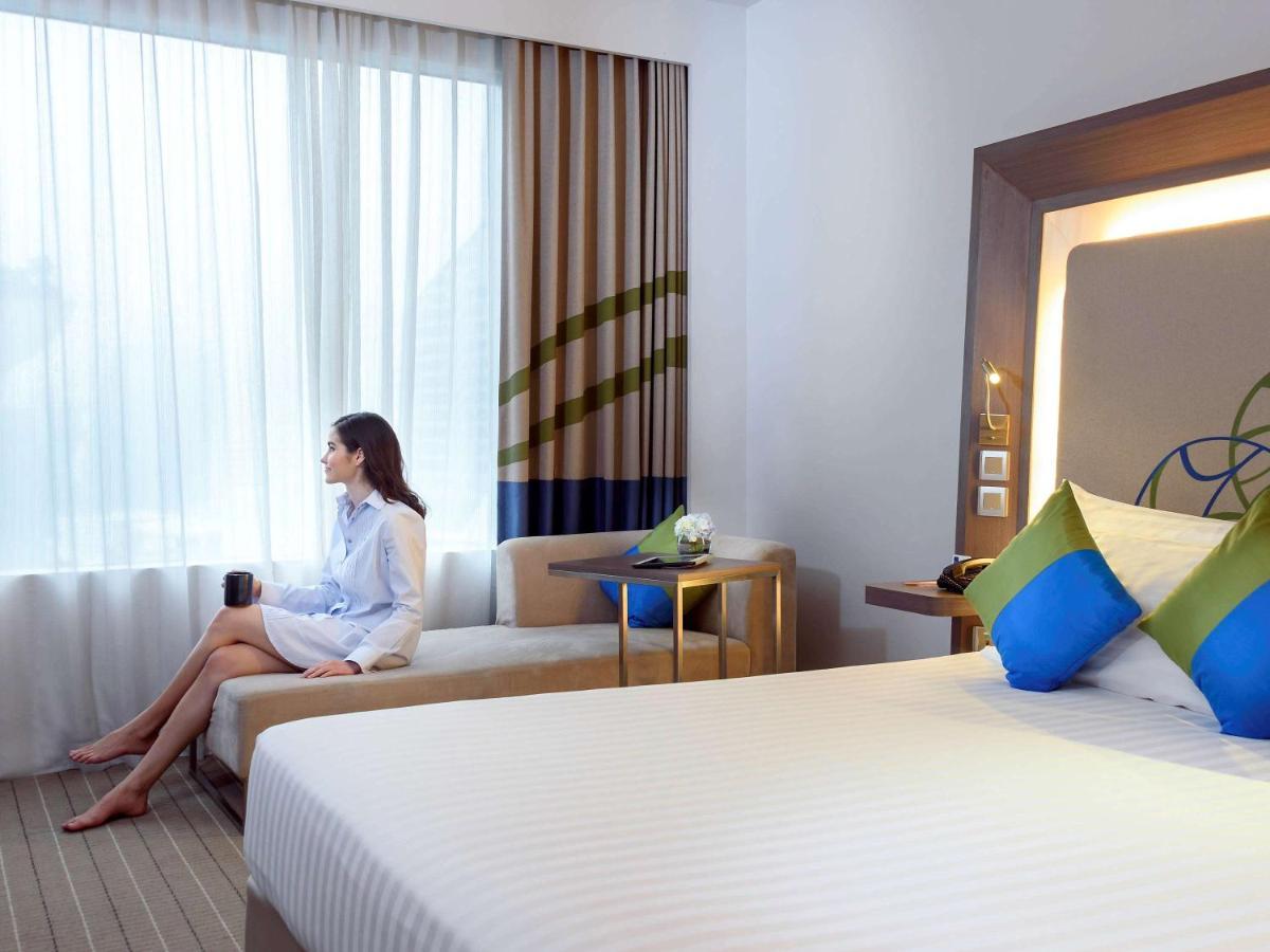 Four Points By Sheraton Bangkok Ploenchit - Formerly Novotel Bangkok Ploenchit المظهر الخارجي الصورة