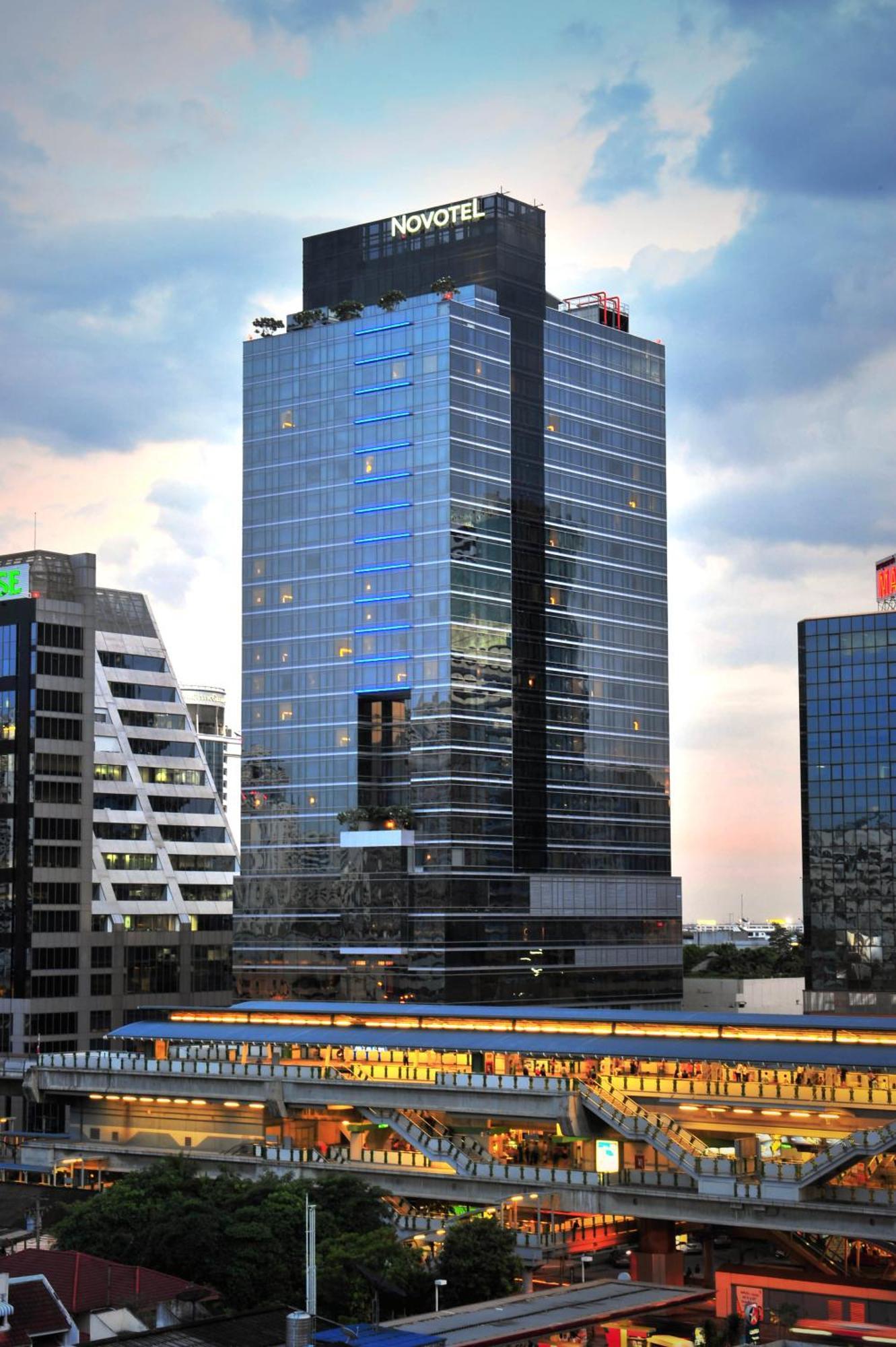 Four Points By Sheraton Bangkok Ploenchit - Formerly Novotel Bangkok Ploenchit المظهر الخارجي الصورة