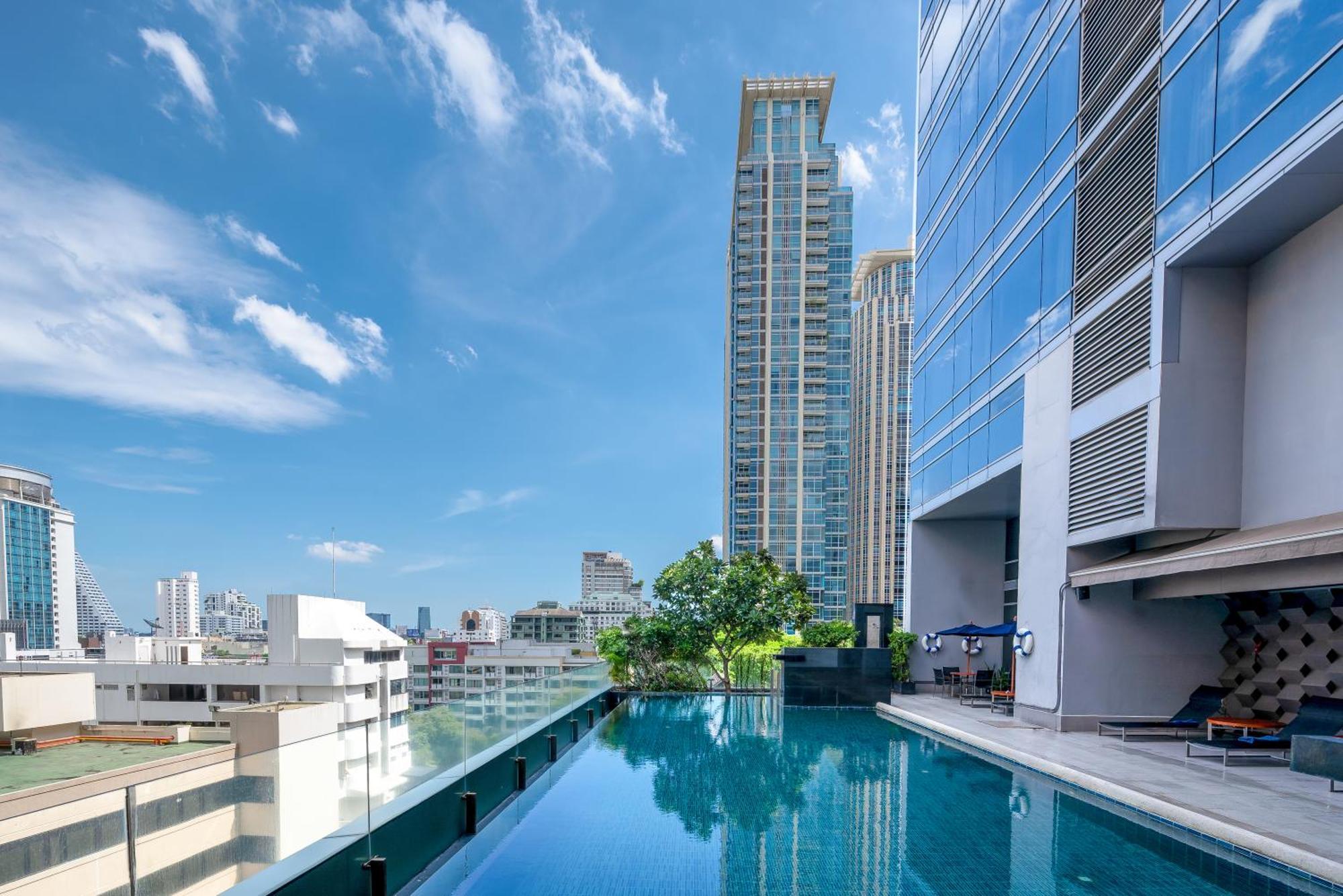 Four Points By Sheraton Bangkok Ploenchit - Formerly Novotel Bangkok Ploenchit المظهر الخارجي الصورة